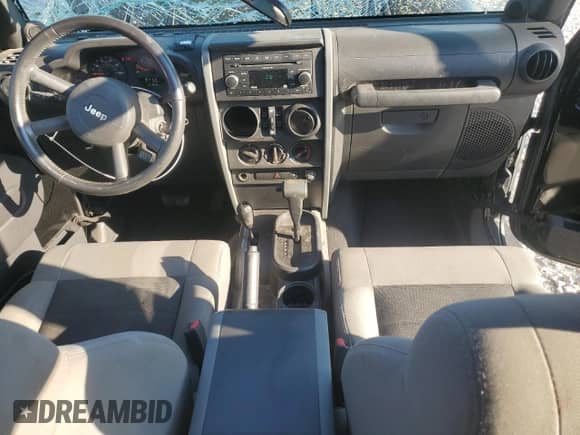 2008 Jeep Wrangler Unlimited X with VIN 1J4GA39198L531419, listed as a Copart auction lot 80160815 with 121,043 mi miles and Clean title. Bid and sale history available at DreamBid. Image 8.