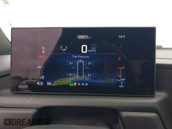 2024 Chevrolet Silverado EV Work Truck с VIN 1GC10VEL9RU200904, выставлен на аукционе IAAI как лот 41875208 с пробегом 10 823 миль миль и . История ставок и продаж доступна на DreamBid. Изображение 7.