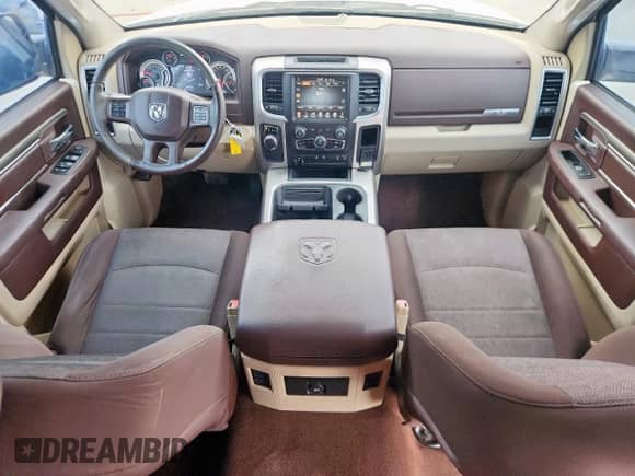 2016 Ram 1500 Lone Star z VIN 3C6RR6LT9GG388140, wystawiony jako Copart lot #71006245 z przebiegiem 129 740 mil mil oraz Czysty tytuł • Clean title. Historia ofert i sprzedaży dostępna na DreamBid. Obrazek 8.