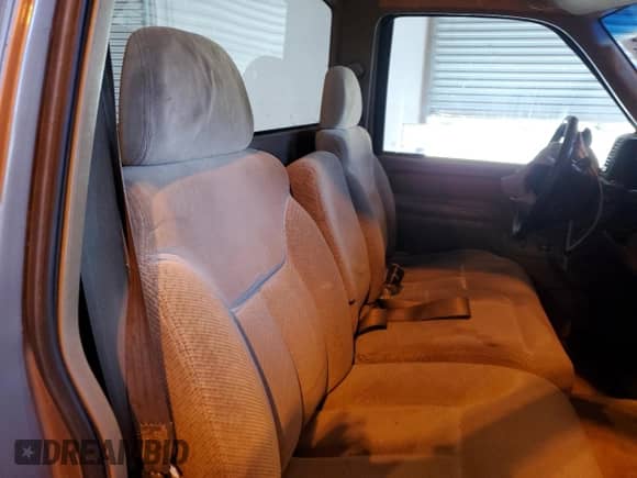 1995 Chevrolet Silverado 2500 с VIN 1GCFC24K3SZ156945, выставлен на аукционе Copart как лот 66643195 с пробегом 162 528 миль миль и Списание • Salvage title. История ставок и продаж доступна на DreamBid. Изображение 10.