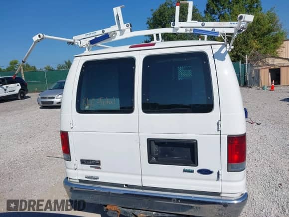 2012 Ford Econoline Cargo Recreational z VIN 1FTNE2EL5CDB17589, wystawiony jako IAAI lot #42957248 z przebiegiem 88 985 mil mil oraz . Historia ofert i sprzedaży dostępna na DreamBid. Obrazek 16.