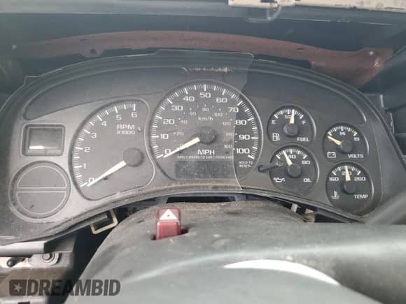 2002 GMC Sierra 1500 z VIN 1GTEC14W12Z170108, wystawiony jako Copart lot #68564144 z przebiegiem Nie podano mil oraz Szkoda całkowita • Salvage title. Historia ofert i sprzedaży dostępna na DreamBid. Obrazek 9.