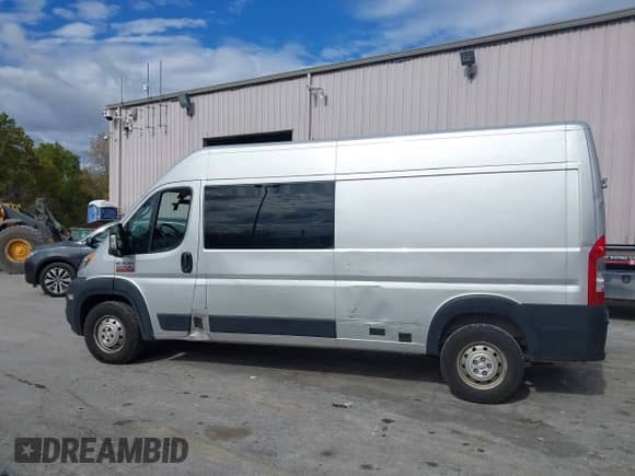 2021 Ram ProMaster Cargo с VIN 3C6LRVDG5ME579224, выставлен на аукционе IAAI как лот 43445652 с пробегом 187 307 миль миль и . История ставок и продаж доступна на DreamBid. Изображение 14.