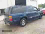 2002 Chevrolet Suburban LT с VIN 1GNEC16Z92R309836, выставлен на аукционе IAAI как лот 42423341 с пробегом 258 700 миль миль и . История ставок и продаж доступна на DreamBid. Изображение 4.