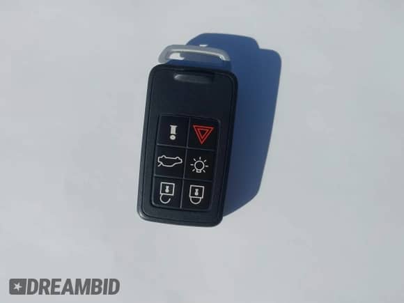2014 Volvo S60 T5 z VIN YV1612FH0E2286440, wystawiony jako IAAI lot #43199618 z przebiegiem 133 576 mil mil oraz . Historia ofert i sprzedaży dostępna na DreamBid. Obrazek 11.