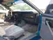 1992 Chevrolet Camaro RS с VIN 1G1FP23E3NL147923, выставлен на аукционе IAAI как лот 42653291 с пробегом 93 342 миль миль и . История ставок и продаж доступна на DreamBid. Изображение 5.