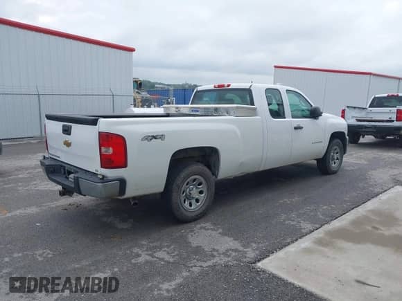 2013 Chevrolet Silverado 1500 Work Truck с VIN 1GCRKPE0XDZ221819, выставлен на аукционе IAAI как лот 43196403 с пробегом 98 851 миль миль и . История ставок и продаж доступна на DreamBid. Изображение 4.