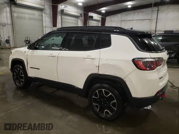 2019 Jeep Compass Trailhawk с VIN 3C4NJDDB5KT733558, выставлен на аукционе Copart как лот 86252424 с пробегом 113 977 миль миль и Списание • Salvage title. История ставок и продаж доступна на DreamBid. Изображение 2.