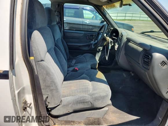 1999 Chevrolet S-10 с VIN 1GCCS1441X8170535, выставлен на аукционе Copart как лот 64968575 с пробегом 99 586 миль миль и Чистый • Clean title. История ставок и продаж доступна на DreamBid. Изображение 10.