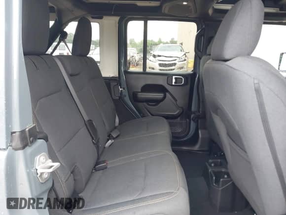 2024 Jeep Wrangler Sport S z VIN 1C4PJXDG1RW261286, wystawiony jako IAAI lot #42219560 z przebiegiem 10 893 mil mil oraz . Historia ofert i sprzedaży dostępna na DreamBid. Obrazek 8.