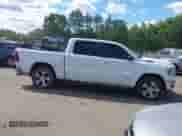 2021 Ram 1500 Laramie z VIN 1C6SRFJT1MN806455, wystawiony jako IAAI lot #42543256 z przebiegiem 76 449 mil mil oraz . Historia ofert i sprzedaży dostępna na DreamBid. Obrazek 13.