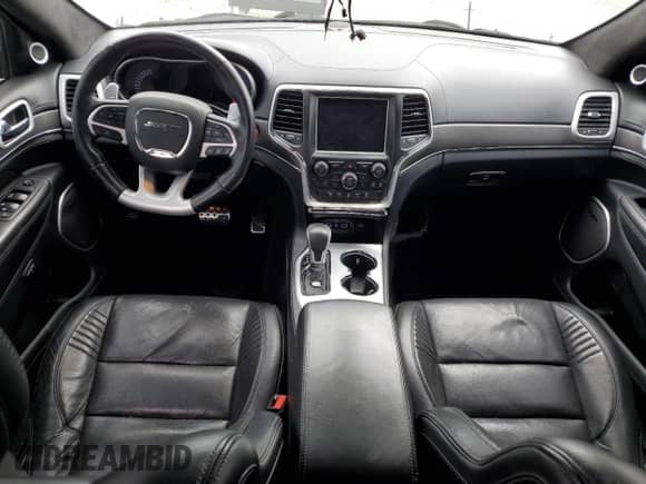 2018 Jeep Grand Cherokee SRT z VIN 1C4RJFDJ9JC475253, wystawiony jako Copart lot #71706145 z przebiegiem 55 552 mil mil oraz Szkoda całkowita • Salvage title. Historia ofert i sprzedaży dostępna na DreamBid. Obrazek 8.