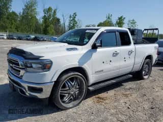 2020 Ram 1500 Laramie с VIN 1C6SRFDTXLN307258, выставлен на аукционе Copart как лот 61054445 с пробегом 96 771 миль миль и Списание • Salvage title. История ставок и продаж доступна на DreamBid. Изображение 1.