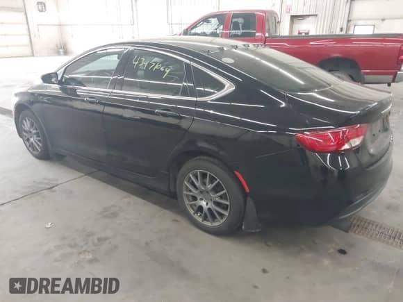 2015 Chrysler 200 LX с VIN 1C3CCCFBXFN723224, выставлен на аукционе IAAI как лот 43471064 с пробегом 116 538 миль миль и . История ставок и продаж доступна на DreamBid. Изображение 3.