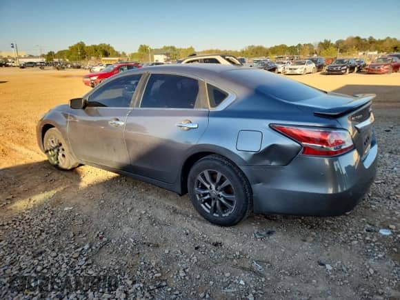 2015 Nissan Altima S с VIN 1N4AL3AP9FC497474, выставлен на аукционе Copart как лот 87082535 с пробегом 159 267 миль миль и Чистый • Clean title. История ставок и продаж доступна на DreamBid. Изображение 2.