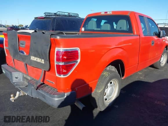 2012 Ford F-150 XL with VIN 1FTFX1CF9CKD88849, listed as a IAAI auction lot 43565106 with 182,764 mi miles and . Bid and sale history available at DreamBid. Image 4.