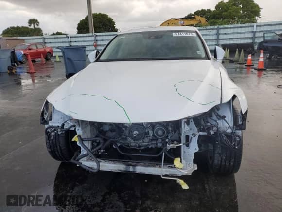 2020 Lexus IS 300 z VIN JTHAA1D25L5105562, wystawiony jako Copart lot #67411875 z przebiegiem 53 947 mil mil oraz Nie do naprawy • Non repairable. Historia ofert i sprzedaży dostępna na DreamBid. Obrazek 5.