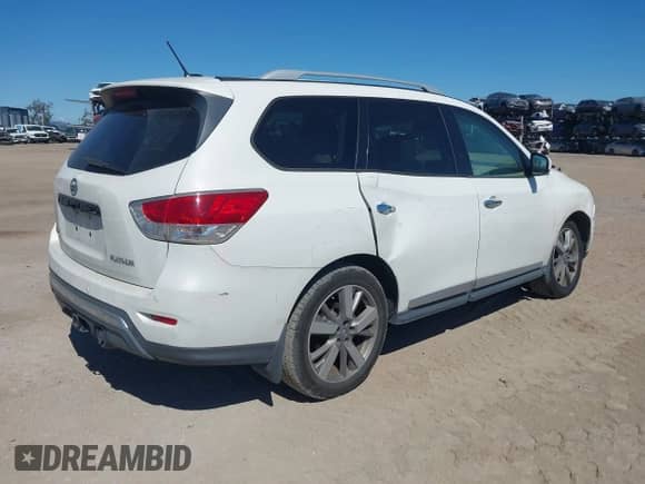 2013 Nissan Pathfinder SV with VIN 5N1AR2MN5DC676424, listed as a IAAI auction lot 41601271 with 155,569 mi miles and . Bid and sale history available at DreamBid. Image 4.
