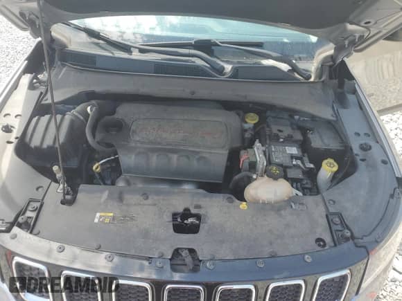 2018 Jeep Compass Sport z VIN 3C4NJDAB8JT252917, wystawiony jako Copart lot #68512045 z przebiegiem 107 350 mil mil oraz Szkoda całkowita • Salvage title. Historia ofert i sprzedaży dostępna na DreamBid. Obrazek 12.