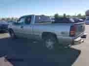 2001 Chevrolet Silverado 1500 LS z VIN 1GCEK19T81E123004, wystawiony jako Copart lot #90468215 z przebiegiem Nie podano mil oraz Czysty tytuł • Clean title. Historia ofert i sprzedaży dostępna na DreamBid. Obrazek 2.