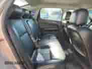 2008 Chevrolet Impala LT z VIN 2G1WC583281275696, wystawiony jako Copart lot #71961935 z przebiegiem 108 087 mil mil oraz Czysty tytuł • Clean title. Historia ofert i sprzedaży dostępna na DreamBid. Obrazek 10.