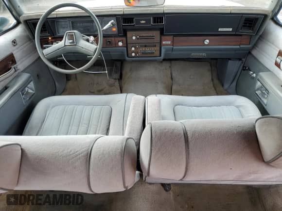 1989 Chevrolet Caprice с VIN 1G1BN51E8KR219541, выставлен на аукционе Copart как лот 78588294 с пробегом 54 750 миль миль и Чистый • Clean title. История ставок и продаж доступна на DreamBid. Изображение 8.