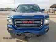 2017 GMC Sierra 1500 z VIN 1GTR1LEC1HZ128196, wystawiony jako Copart lot #49465835 z przebiegiem 91 796 mil mil oraz Czysty tytuł • Clean title. Historia ofert i sprzedaży dostępna na DreamBid. Obrazek 5.