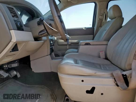 2006 Dodge Durango Limited with VIN 1D4HB58236F121453, listed as a Copart auction lot 80833135 with 282,362 mi miles and Salvage title. Bid and sale history available at DreamBid. Image 7.