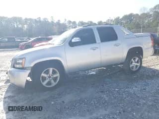 2011 Chevrolet Avalanche LT с VIN 3GNMCFE09BG134225, выставлен на аукционе Copart как лот 84046314 с пробегом 168 546 миль миль и Списание • Salvage title. История ставок и продаж доступна на DreamBid. Изображение 1.