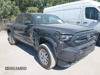 2024 Toyota Tacoma TRD Off Road with VIN 3TMLB5JN7RM022960, listed as a IAAI auction lot 43431604 with 25,332 mi miles and . Bid and sale history available at DreamBid. Image 1.