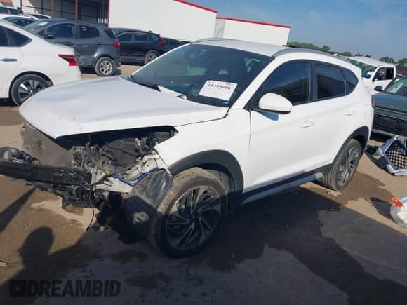 2020 Hyundai Tucson SEL with VIN KM8J33AL4LU163054, listed as a IAAI auction lot 43393686 with 70,141 mi miles and . Bid and sale history available at DreamBid. Image 2.