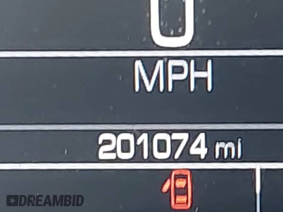 2015 Chevrolet Impala LTZ с VIN 2G1165S33F9225382, выставлен на аукционе IAAI как лот 43377867 с пробегом 201 074 миль миль и . История ставок и продаж доступна на DreamBid. Изображение 15.