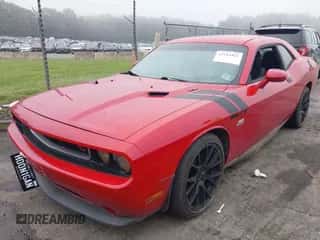 2013 Dodge Challenger R/T Plus z VIN 2C3CDYBT5DH531045, wystawiony jako IAAI lot #42714421 z przebiegiem Nie podano mil oraz . Historia ofert i sprzedaży dostępna na DreamBid. Obrazek 2.