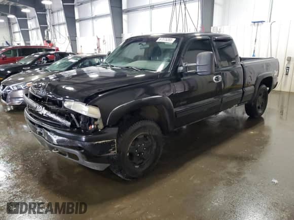 2000 Chevrolet Silverado 1500 LS with VIN 2GCEK19V3Y1205641, listed as a Copart auction lot 67375285 with 227,622 mi miles and Salvage title. Bid and sale history available at DreamBid. Image 1.