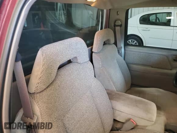 1995 Chevrolet S-10 z VIN 1GCCS1448SK163433, wystawiony jako Copart lot #86222225 z przebiegiem 59 638 mil mil oraz Szkoda całkowita • Salvage title. Historia ofert i sprzedaży dostępna na DreamBid. Obrazek 10.