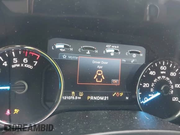 2017 Ford F-150 XL z VIN 1FTEW1EFXHFC31455, wystawiony jako IAAI lot #43184720 z przebiegiem 121 075 mil mil oraz . Historia ofert i sprzedaży dostępna na DreamBid. Obrazek 7.