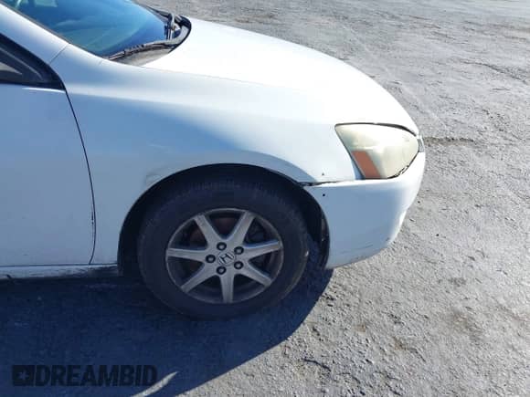 2003 Honda Accord EX с VIN 1HGCM82743A037336, выставлен на аукционе IAAI как лот 41152193 с пробегом 323 807 миль миль и . История ставок и продаж доступна на DreamBid. Изображение 16.