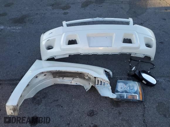 2014 Chevrolet Tahoe LS с VIN 1GNSCAE07ER120161, выставлен на аукционе Copart как лот 41827405 с пробегом 75 420 миль миль и Списание • Salvage title. История ставок и продаж доступна на DreamBid. Изображение 13.