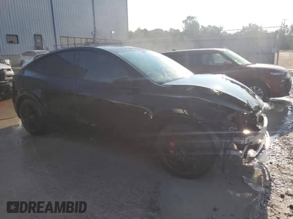 2022 Tesla Model Y Performance with VIN 7SAYGDEF5NF382511, listed as a Copart auction lot 68245365 with 75,348 mi miles and Salvage title. Bid and sale history available at DreamBid. Image 4.