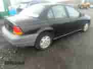 1996 Saturn SL z VIN 1G8ZH5285TZ165343, wystawiony jako IAAI lot #39067128 z przebiegiem 88 380 mil mil oraz . Historia ofert i sprzedaży dostępna na DreamBid. Obrazek 4.