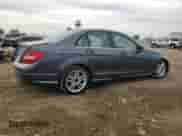 2013 Mercedes-Benz C 300 Luxury z VIN WDDGF8AB8DA791881, wystawiony jako Copart lot #87446505 z przebiegiem 304 962 mil mil oraz Czysty tytuł • Clean title. Historia ofert i sprzedaży dostępna na DreamBid. Obrazek 3.
