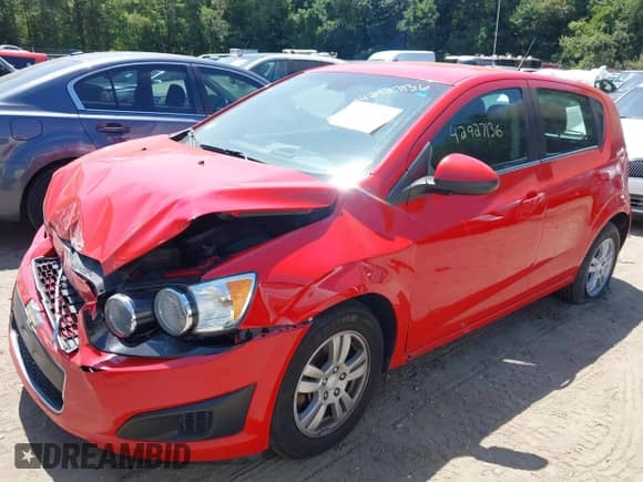 2013 Chevrolet Sonic LT с VIN 1G1JC6SG8D4206926, выставлен на аукционе IAAI как лот 42927136 с пробегом 116 885 миль миль и . История ставок и продаж доступна на DreamBid. Изображение 2.