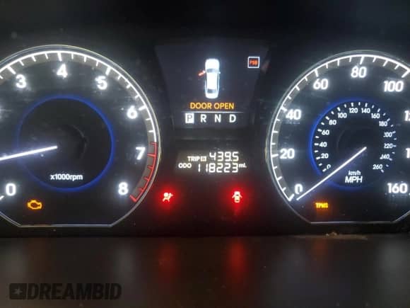2012 Hyundai Equus Signature с VIN KMHGH4JH2CU045727, выставлен на аукционе Copart как лот 60744895 с пробегом 118 223 миль миль и Чистый • Clean title. История ставок и продаж доступна на DreamBid. Изображение 10.