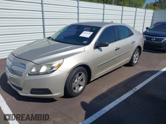 2013 Chevrolet Malibu LS with VIN 1G11B5SA1DF319128, listed as a IAAI auction lot 43221704 with 199,125 mi miles and . Bid and sale history available at DreamBid. Image 2.