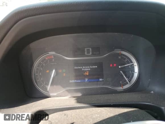 2016 Honda Pilot EX-L z VIN 5FNYF5H8XGB029218, wystawiony jako Copart lot #81009395 z przebiegiem 263 519 mil mil oraz Nie do naprawy • Non repairable. Historia ofert i sprzedaży dostępna na DreamBid. Obrazek 9.