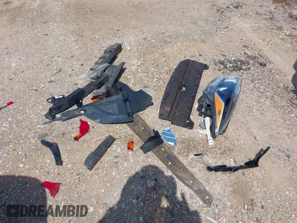 2020 Nissan Kicks SR with VIN 3N1CP5DV8LL557535, listed as a IAAI auction lot 42863201 with 61,174 mi miles and . Bid and sale history available at DreamBid. Image 12.