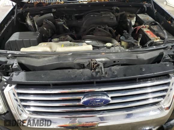 2009 Ford Explorer XLT with VIN 1FMEU63E99UA40535, listed as a Copart auction lot 64601145 with 125,337 mi miles and Clean title. Bid and sale history available at DreamBid. Image 12.