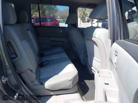 2014 Honda Pilot LX с VIN 5FNYF3H28EB022541, выставлен на аукционе IAAI как лот 43011655 с пробегом 157 051 миль миль и . История ставок и продаж доступна на DreamBid. Изображение 8.