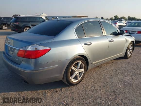 2010 Hyundai Genesis с VIN KMHGC4DF4AU093073, выставлен на аукционе IAAI как лот 43239991 с пробегом 170 651 миль миль и . История ставок и продаж доступна на DreamBid. Изображение 3.
