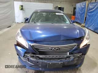 2015 Hyundai Sonata SE z VIN 5NPE24AF9FH122023, wystawiony jako Copart lot #71040265 z przebiegiem 192 109 mil mil oraz Szkoda całkowita • Salvage title. Historia ofert i sprzedaży dostępna na DreamBid. Obrazek 5.